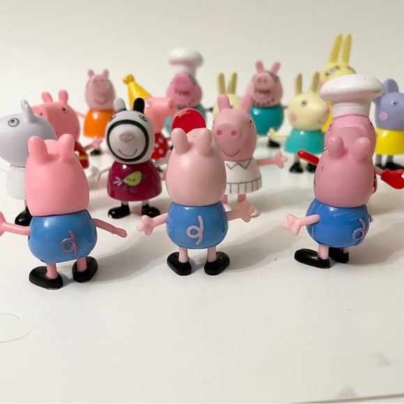 Lot of 20 Peppa Pig Figures Toys - Picture 4 of 16